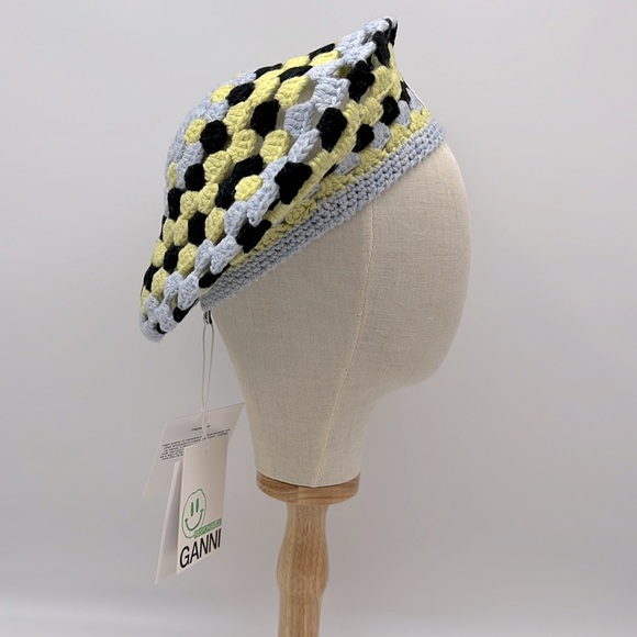 Ganni Recycled Wool Crochet Beret Hat Style A4210 Black Grey Yellow - Picture 2 of 12